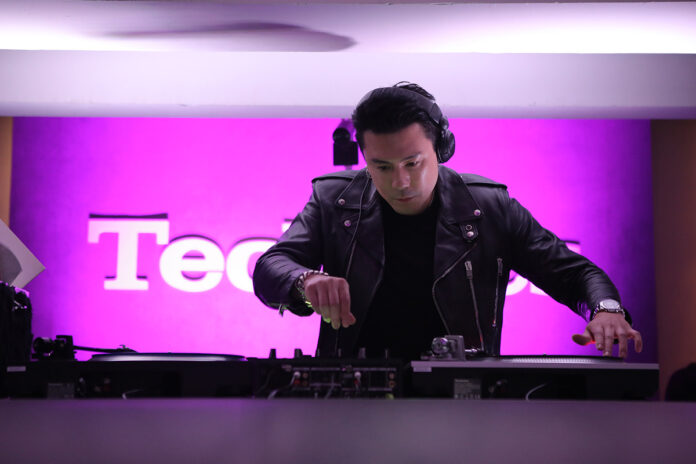 Explore the Turntablism