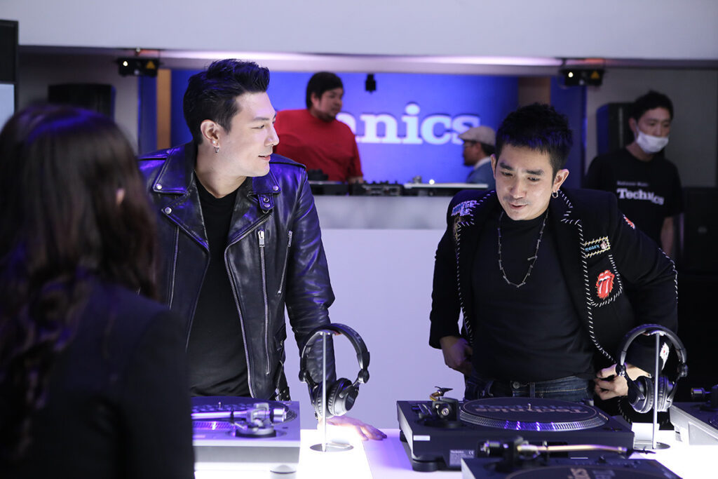 Explore the Turntablism